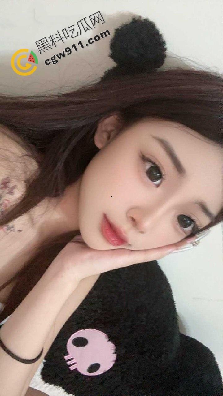 抖音网红【柠檬】的性爱视频流出！骚穴狂迎猛棒，前男友和兄弟疯狂3P，性感火辣身材，让你喷鼻血-2