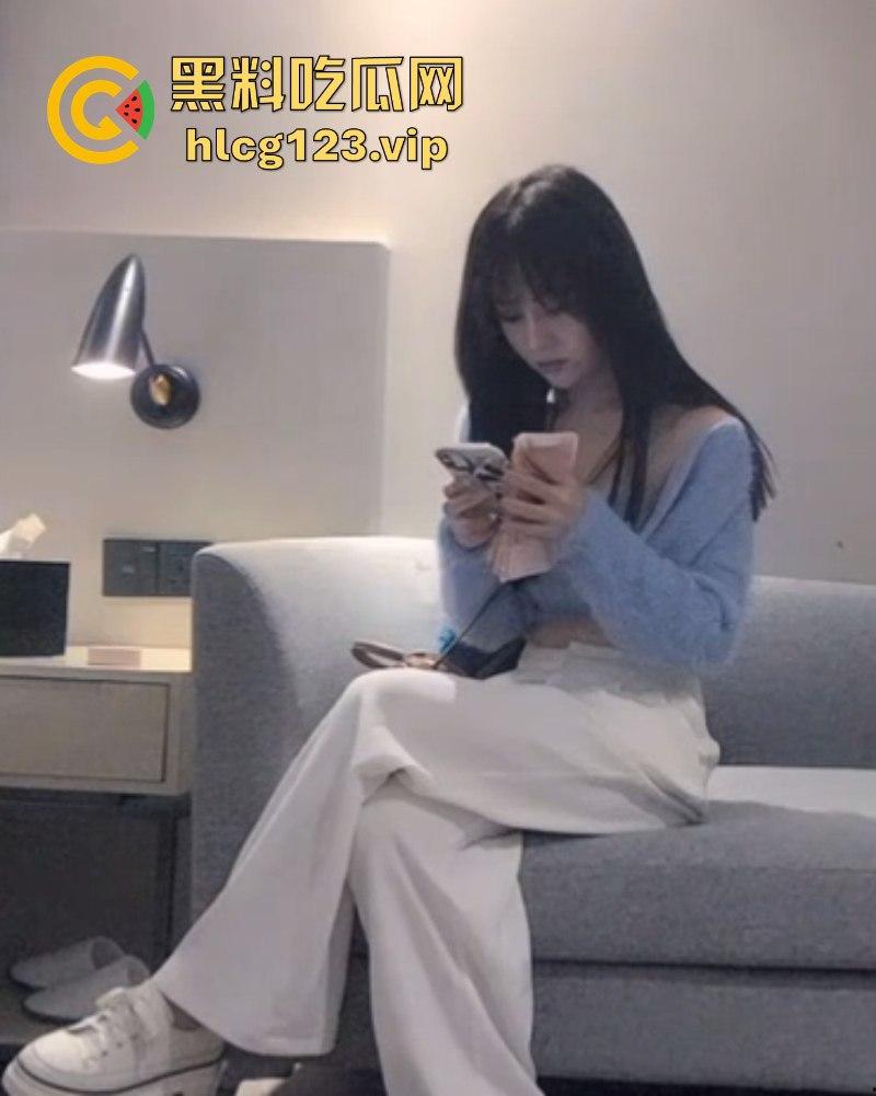 抖音百万粉丝模特博主【兰兰鹿鹿】被探花2700元约炮！高清完整版视频火辣曝光！-3