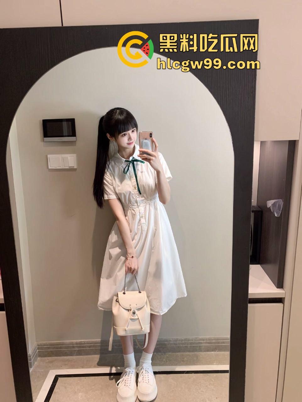 杭州大一JK学妹『钱薇婷』酒吧兼职不卖酒专卖逼，工作变性奴试用期，金主约炮玩SM，蹬逼蹬到鸡巴都脱皮！-3