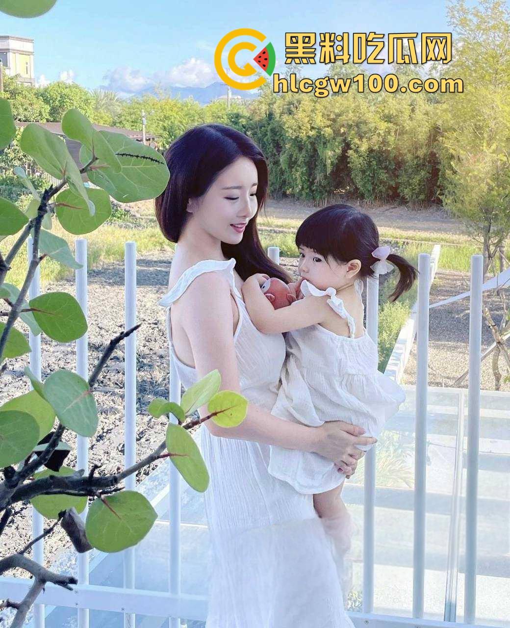 深圳福田反差人妻【许芸希】性爱视频曝光，敞开双腿疯狂打桩，娇喘浪叫又骚又主动。-2