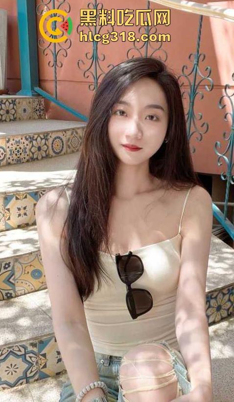 广东理工学院大三学姐【彭遥遥】约炮体育系小学弟 无套后入全程自动坐屌 堪称精液溶解器！-3