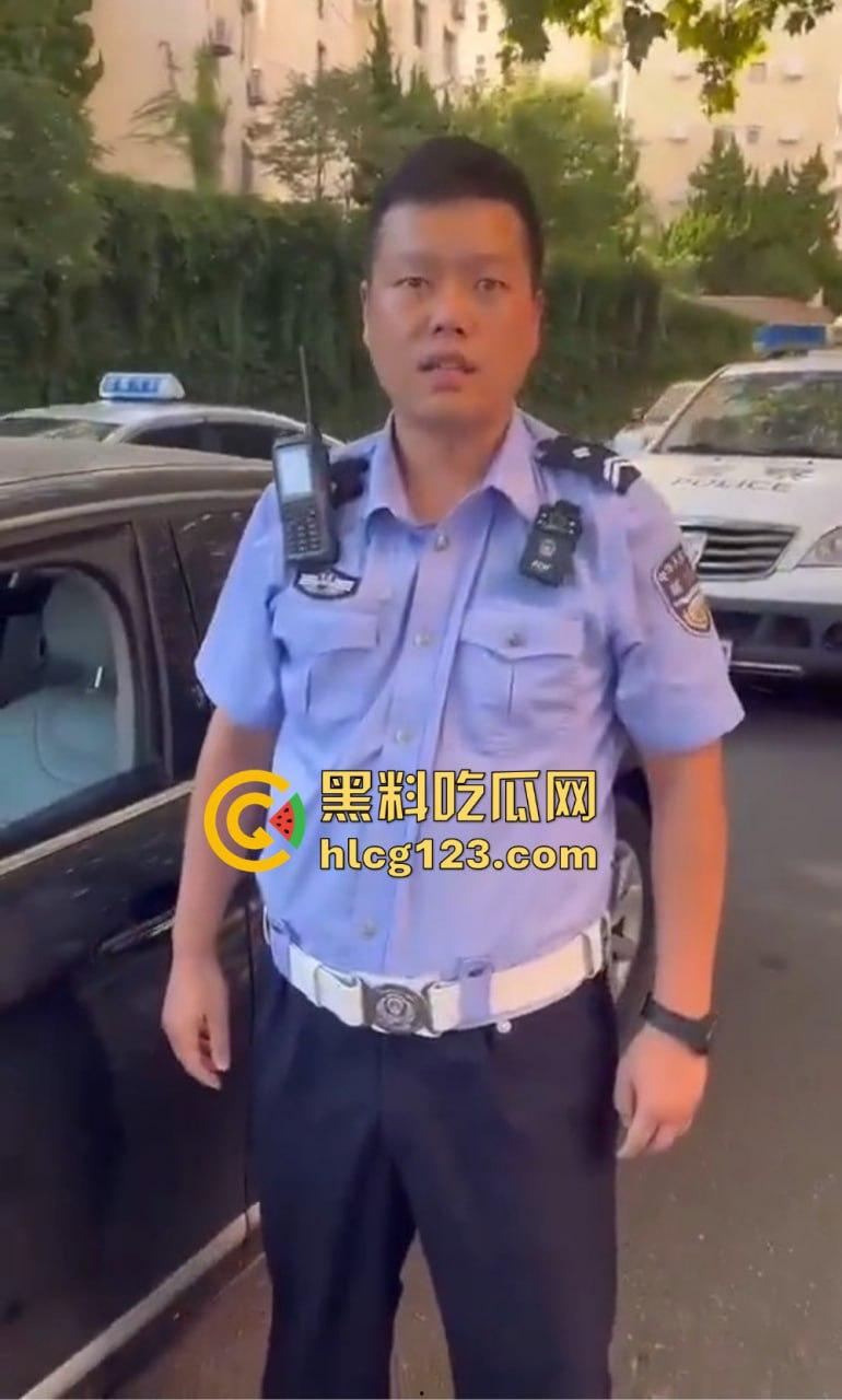 青岛逆行真是人才辈出！路虎女、辅警哥轮番上演，看来考事业编得先学会逆行！-12