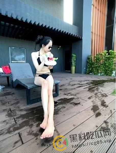 台北国泰人寿职员【林于晴】反差婊做爱视频被曝光 身材苗条 口活了的-3