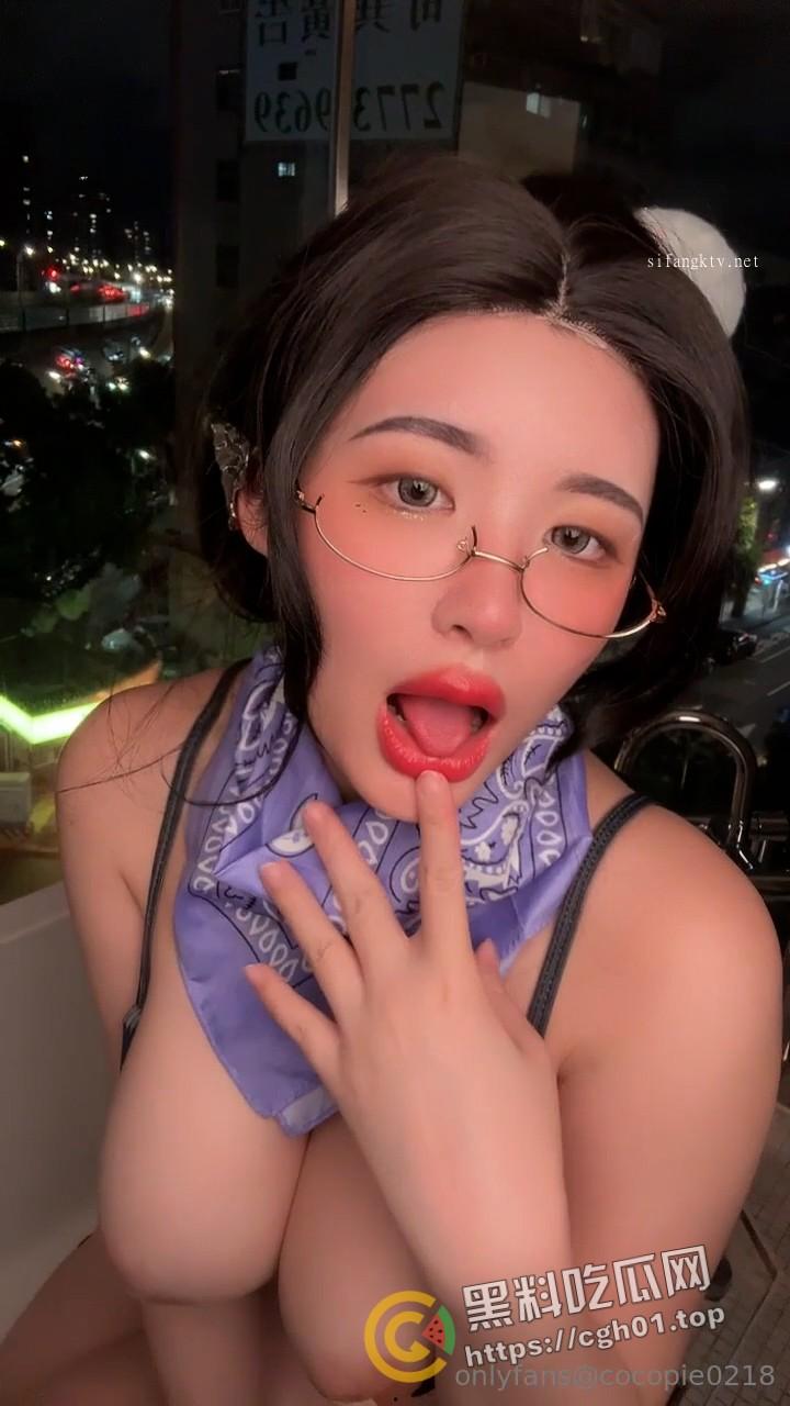 台湾极品巨乳网黄OF最新付费流出!cos 诱惑 制服 顶级魅魔 活该你挣这个钱 46v+大合集-16