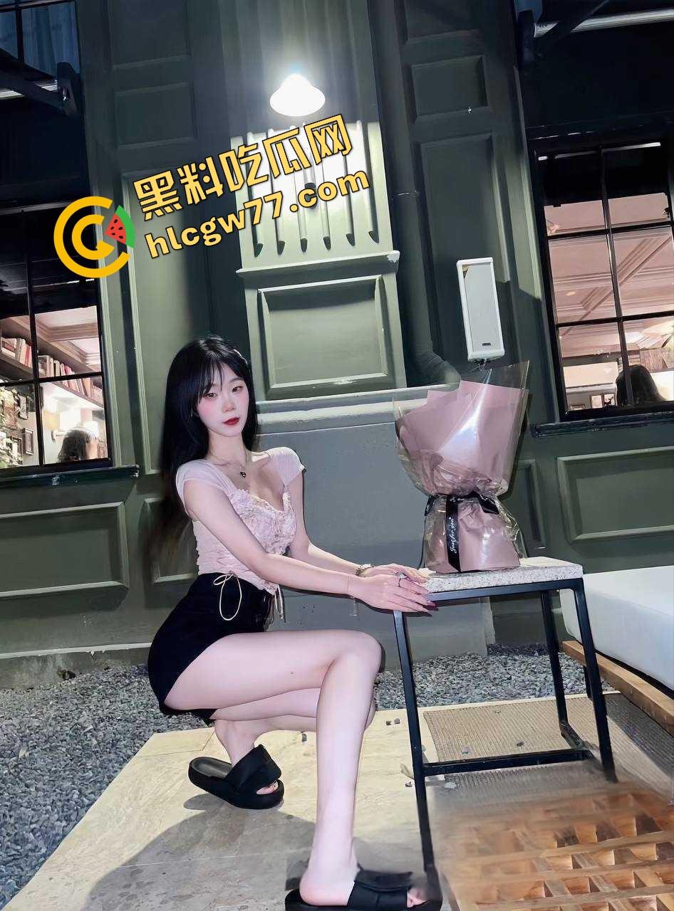 北京医科大学黑丝眼镜骚婊『沈雅欣』不雅私照疯传，戴眼镜的果然最淫荡，被无套狂插干到翻白眼！-4