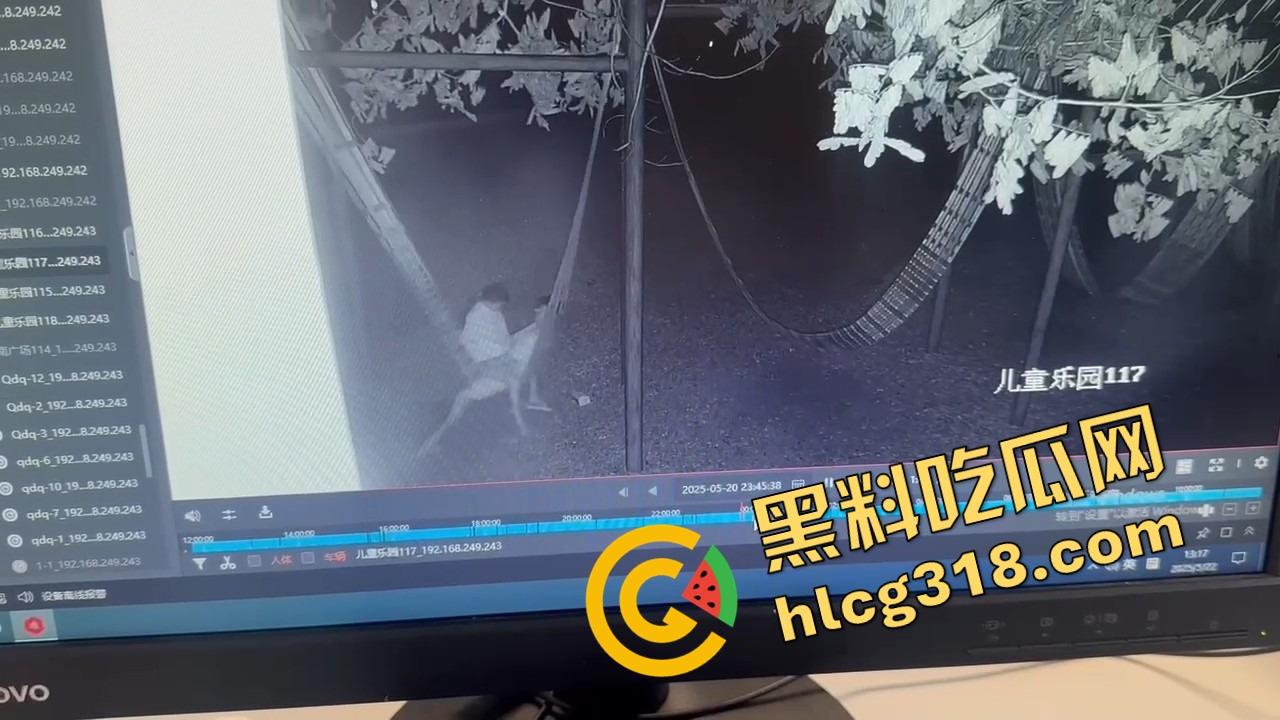 牛逼情侣把儿童乐园当野鸡窝，俩人操得像荡秋千，年轻人技艺高超做爱，监控也是录得一清二楚！-8