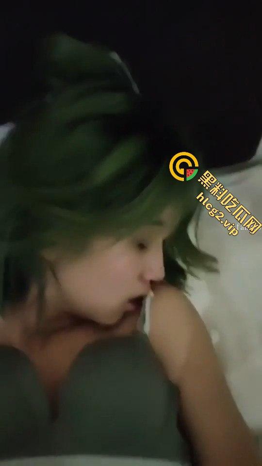 广西大学孙轶可红绿灯组合翻车！和男友约炮开房被偷拍，iCloud泄密引发热议！-8