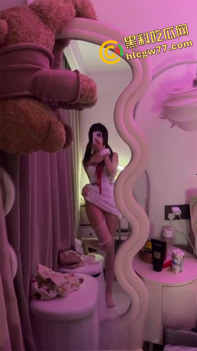 南京钟山技术学院大长腿母狗【杨和馨】174cm极品身材，背地里疯狂约炮绿了男友一脸！-11