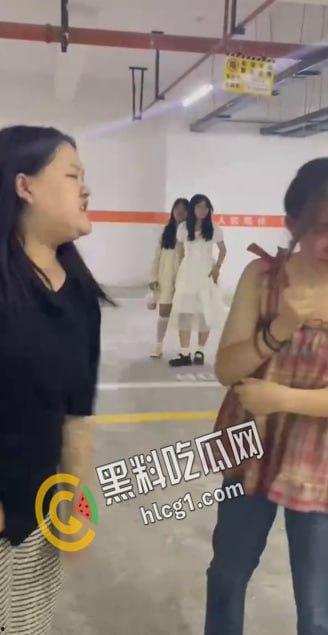 陕西省榆林市靖边县14岁女孩在小区地下车库被多人轮番霸凌羞辱不断扇耳光，我勒个恶魔波刚啊-3
