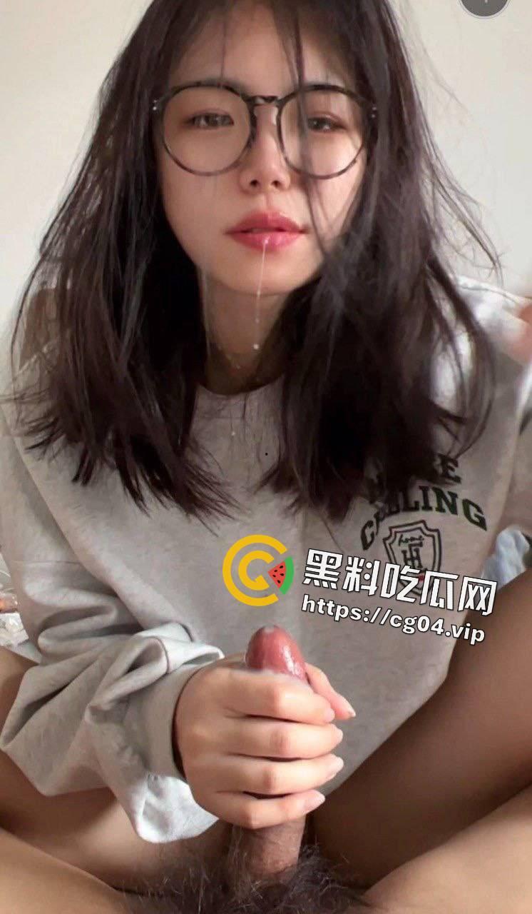 长青大学体育生事件  抖音热搜 体育生把艺术生干到抽搐 男女搭配 干活不累-5