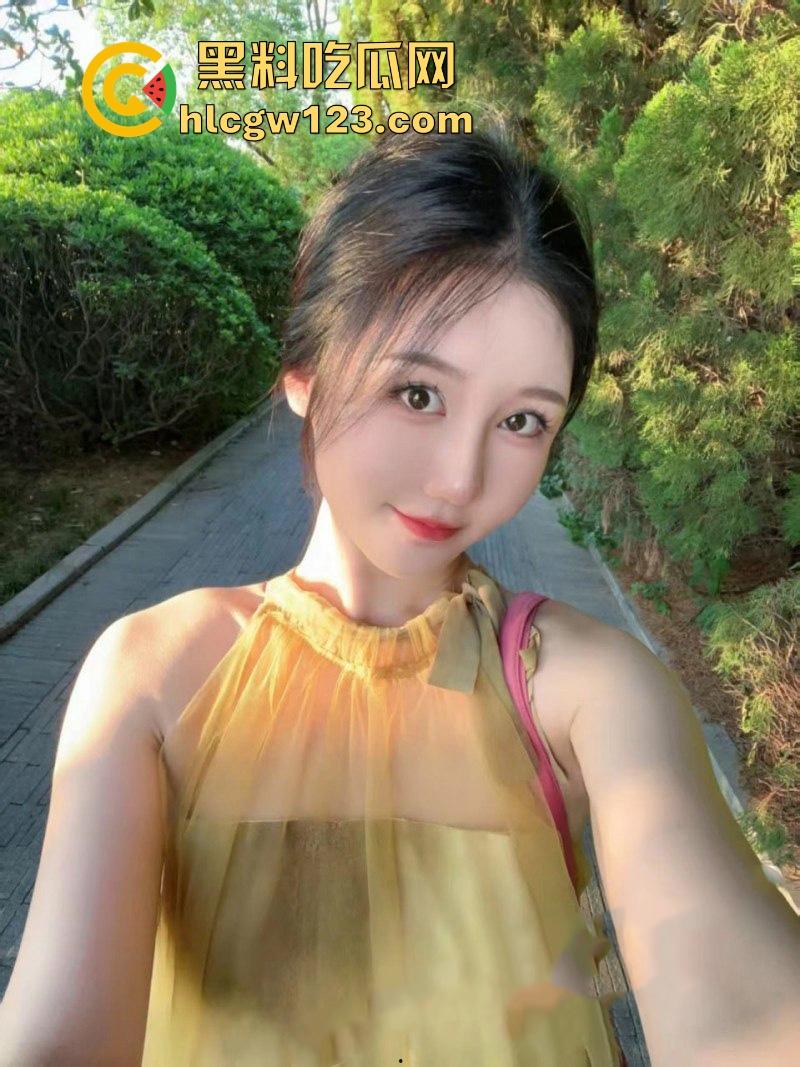 乱伦大神 我的长腿嫂子丝袜控 趁家里没人与嫂子翻云覆雨 情趣装肛交 爽到嫂子直呼要被撑爆！-3