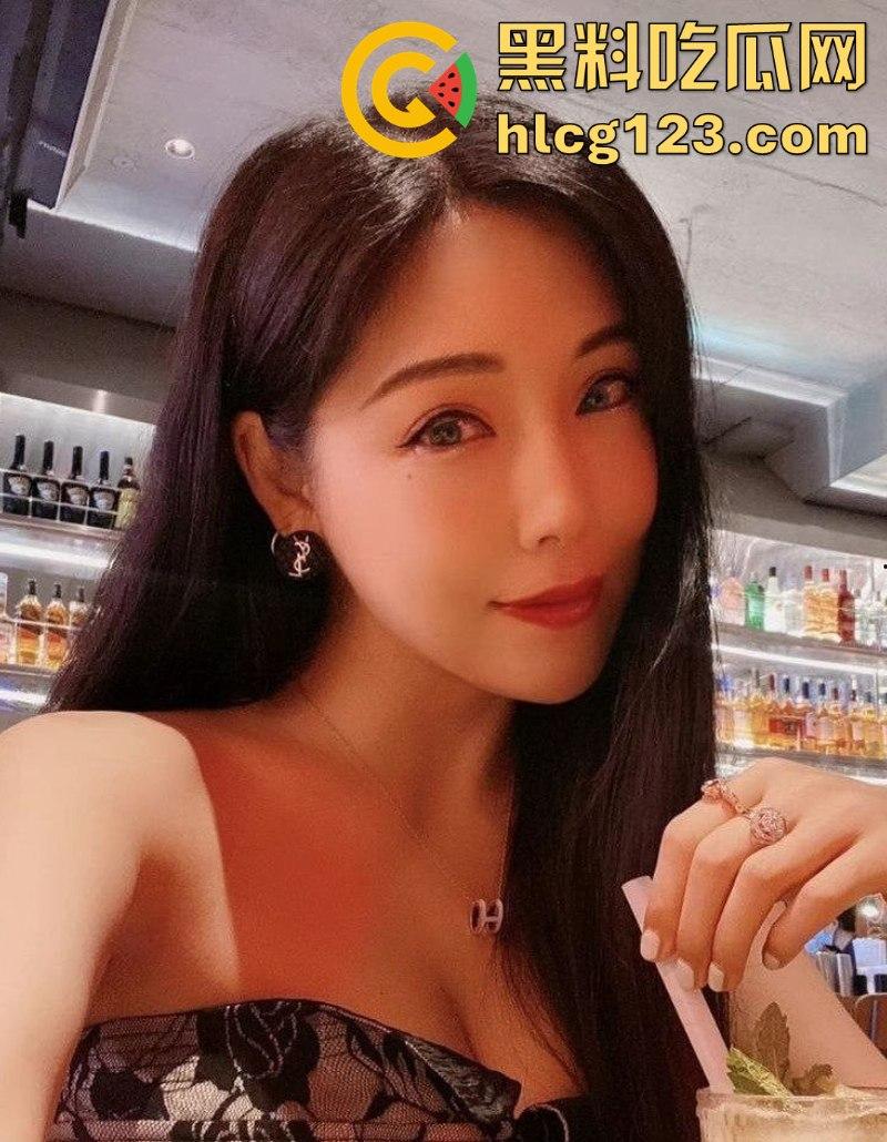 广州轻工学院王瑶琴打飞机手法堪比技师！黑丝情趣内衣边干的浪叫，爽得让人眼红！-2