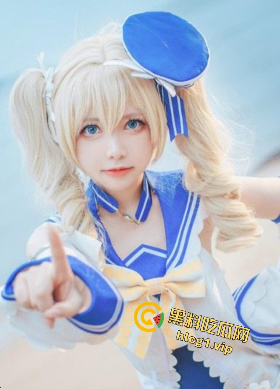 郑州漫展惊现偷拍风波！原神芭芭拉COSER泳装被抄底，怼脸坐脸视角视频疯传！-1