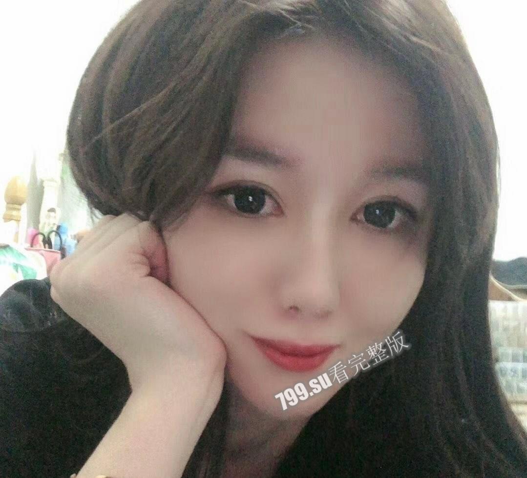 云盘泄露 高颜值反差婊 宋翊儿 第一视图 清纯女神淫荡的一面-12