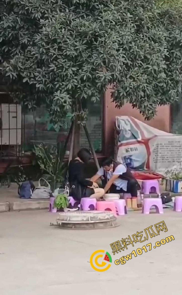 公园算命大师诱骗小仙女，揉胸抠穴就能断知福祸，小仙女被玩弄至高潮，彻底沦陷！-4