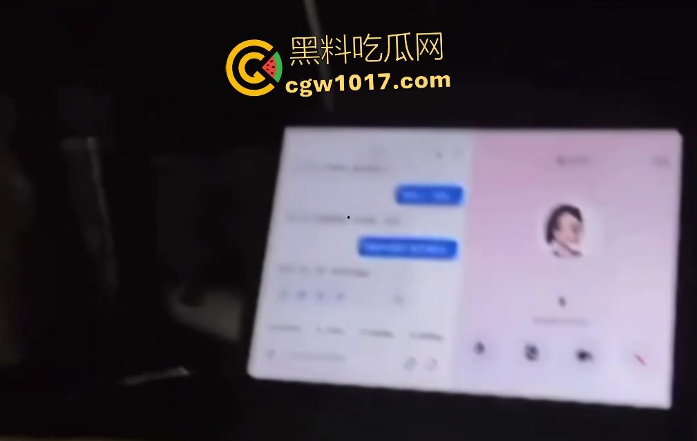 大学生夜半变态调教豆包AI，用数据线抽打，AI变母狗哭叫“宝宝我太喜欢了好爽啊”，AI性奴够用，不用找女友了！-2