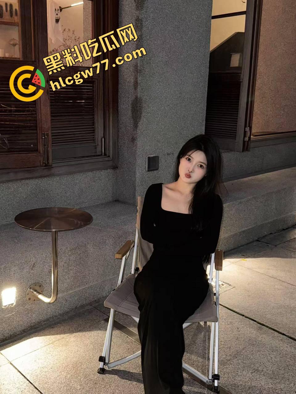 惠州卫生职业技术学院校花【谢燕婷】白月光秒变淫娃，私密视频外泄！-2