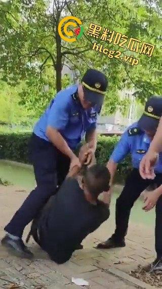 武汉城管打人？官方回应：不好意思，城管是冒充的！-8