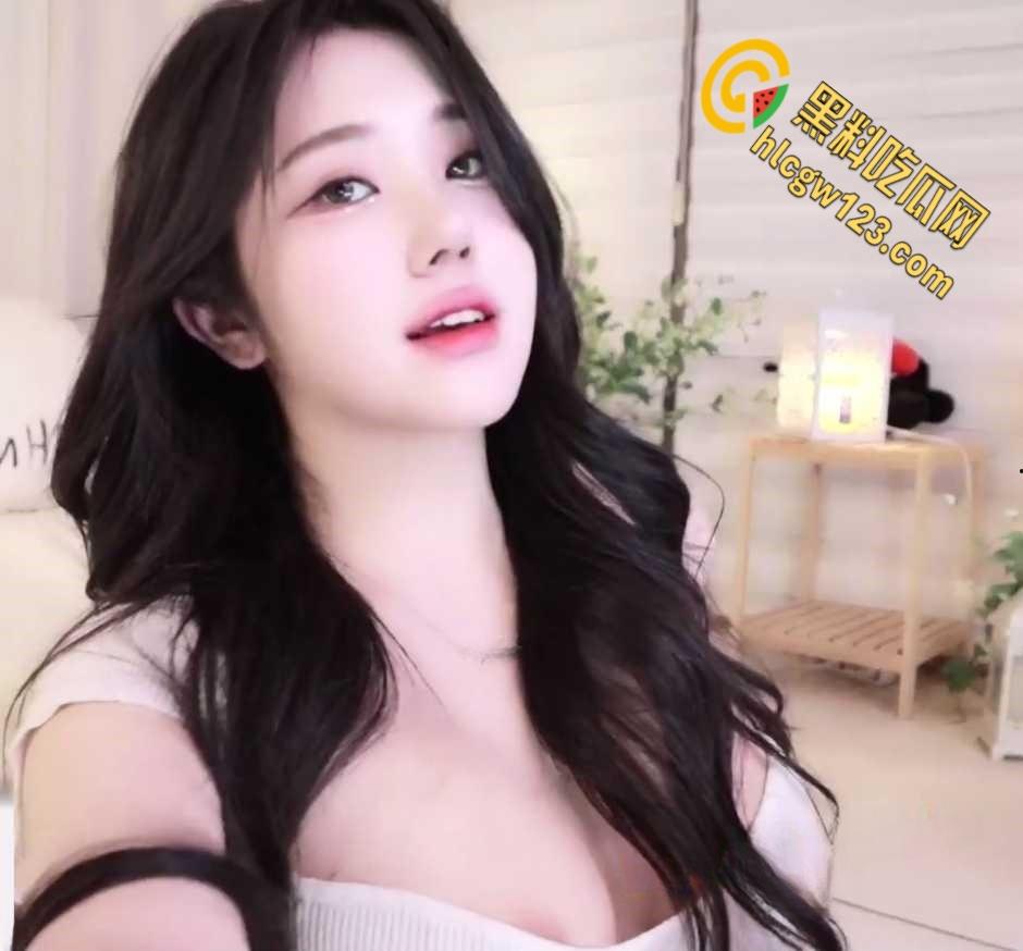 韩国极品网黄主播【eli05021212】，纯颜值水嫩肌肤，裸舞大秀三点粉嫩 ！-1