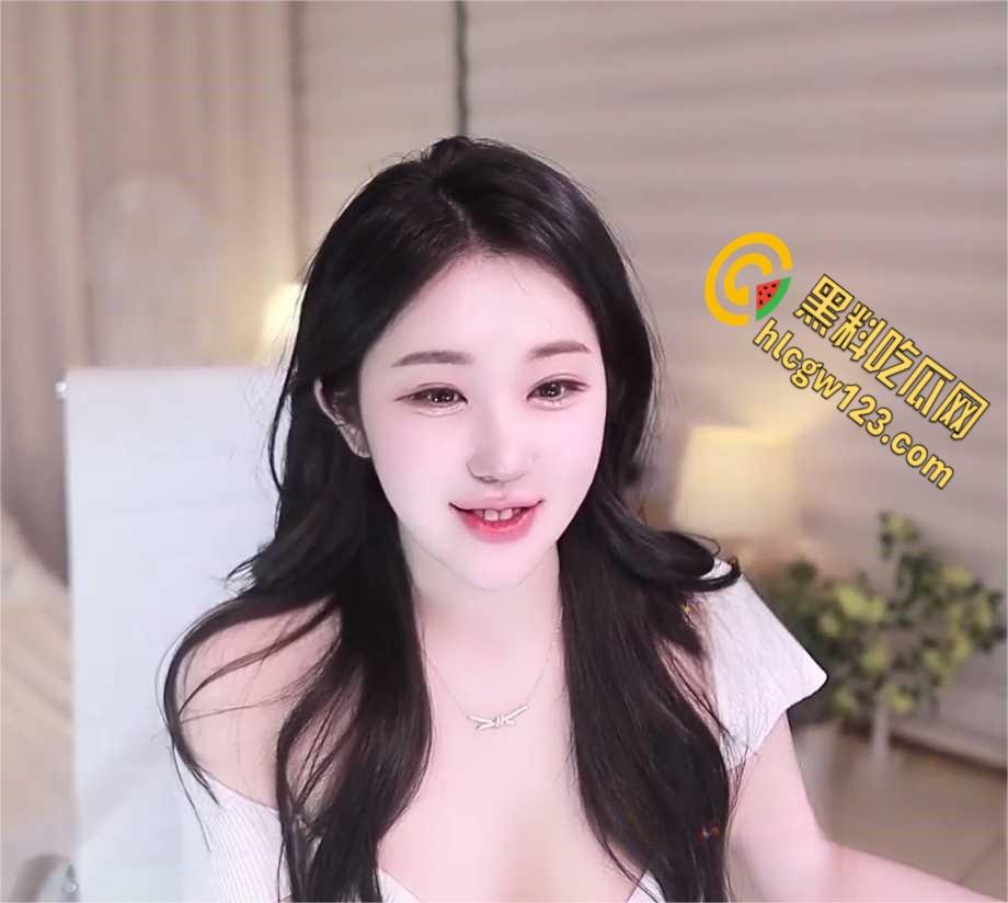 韩国极品网黄主播【eli05021212】，纯颜值水嫩肌肤，裸舞大秀三点粉嫩 ！-2